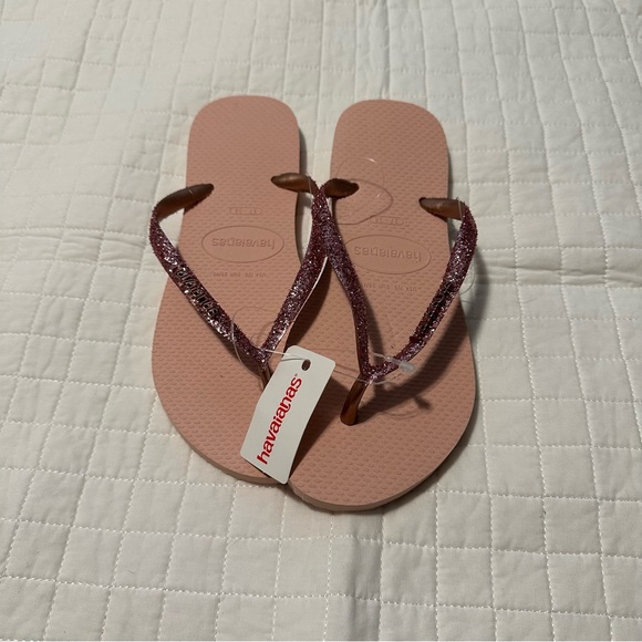 Havaianas Sandals Flipflops size 7/8 NWT - Picture 1 of 4